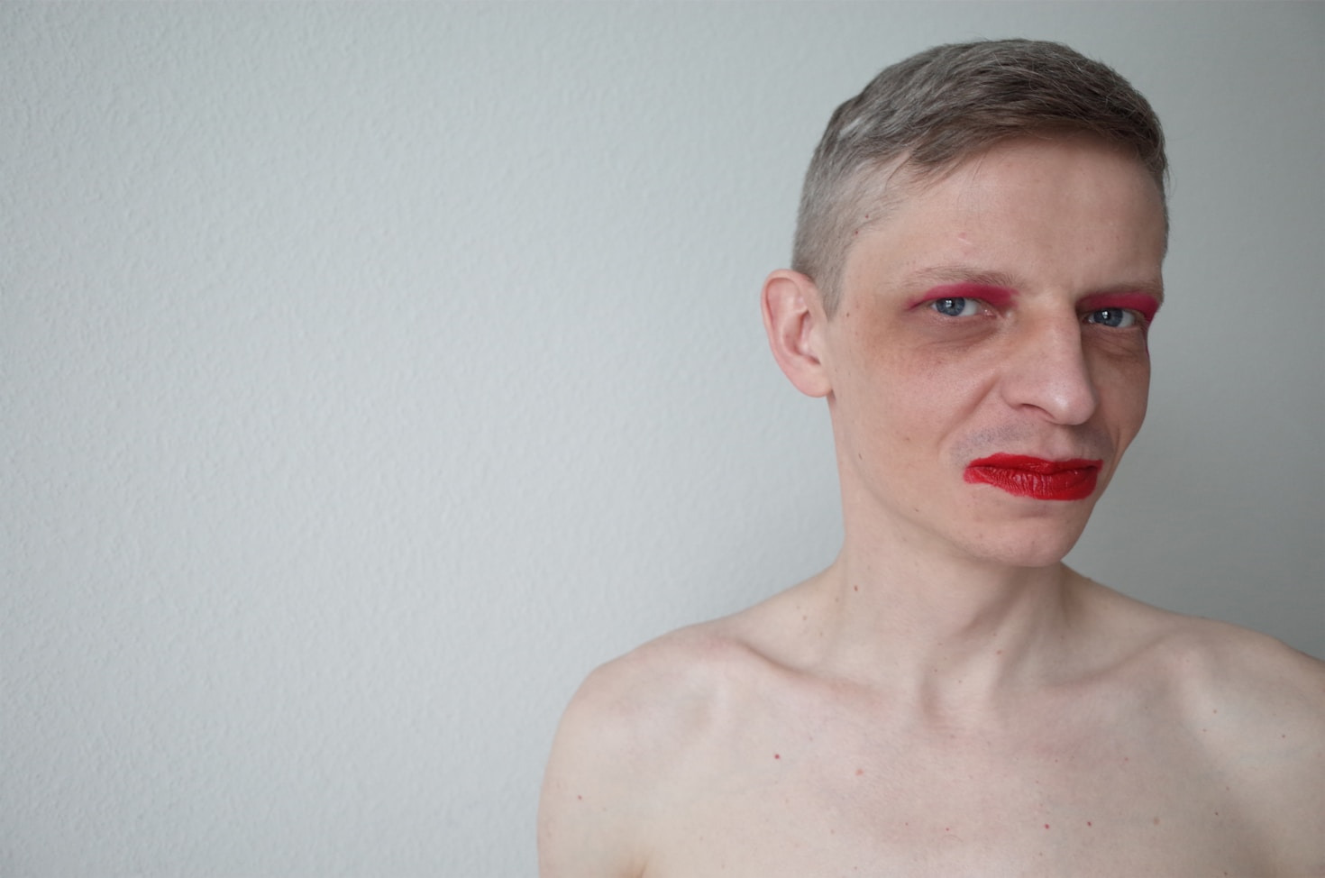 Tips for Expressing Yourself Through Bold Fashion